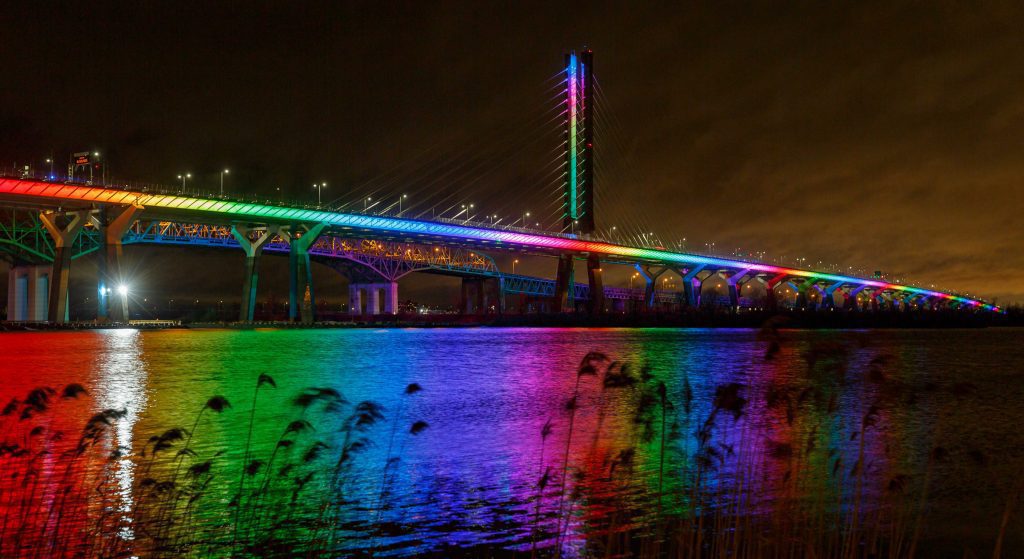 Illumination du pont Samuel-De Champlain